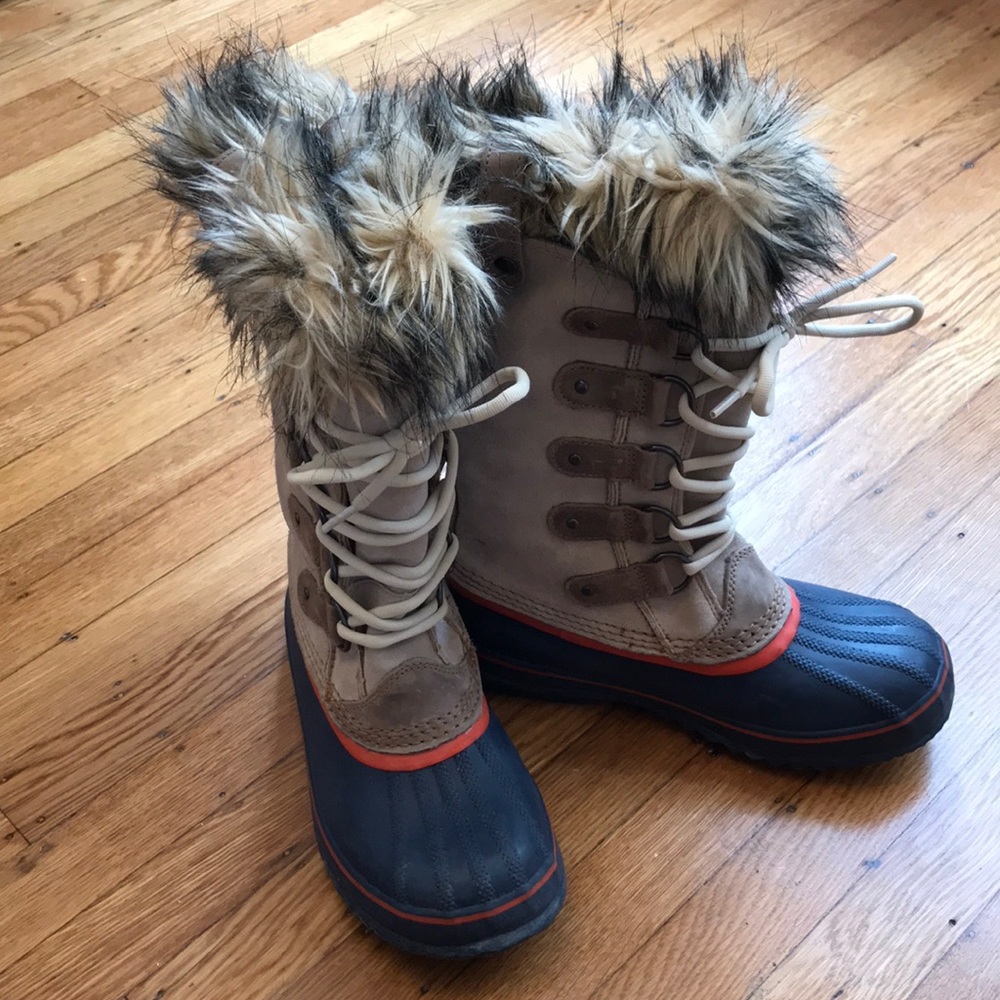 *Sorel* Women’s Joan of Arctic Boot